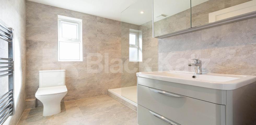 			VIRTUAL TOUR AVAILABLE!, 1 Bedroom, 1 bath, 1 reception Apartment			 Stroud Green Road, FINSBURY PARK